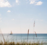 Island House - Hotels Find