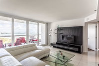 2 Bedroom Pearl in Downtown Miami Hotels Find