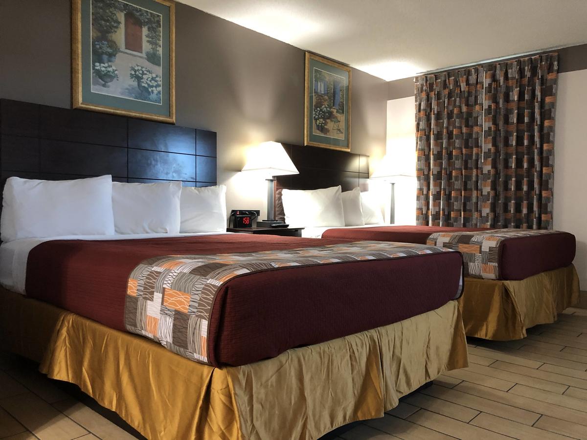 Sun Coast Inn - thumb 21