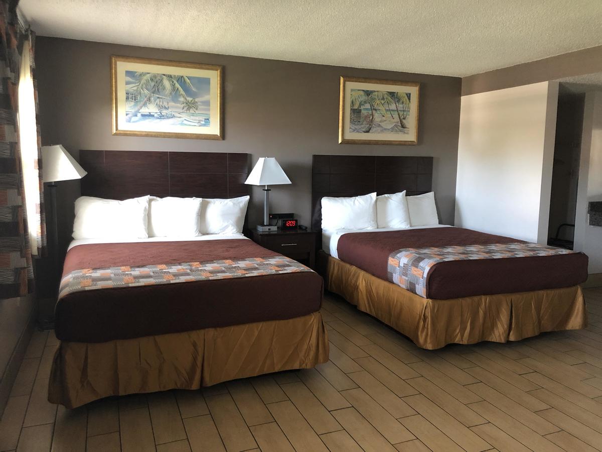 Sun Coast Inn - thumb 22