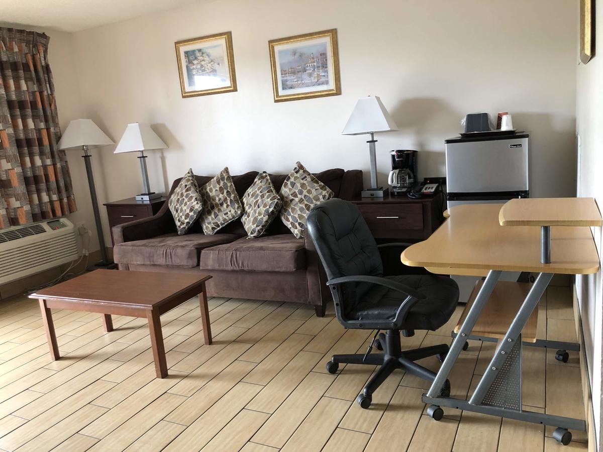 Sun Coast Inn - thumb 35