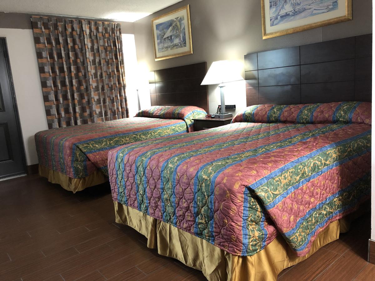Sun Coast Inn - thumb 30