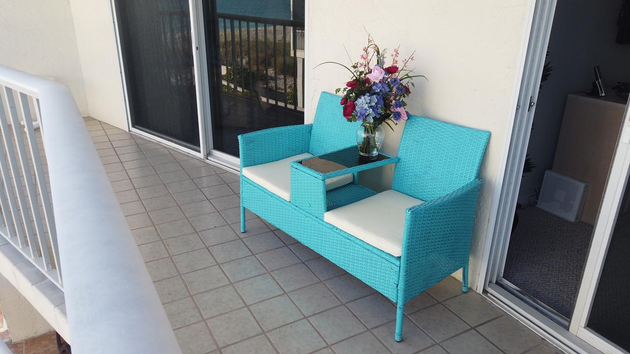Beautiful Beach Condo On Manasota Key, FL - thumb 2