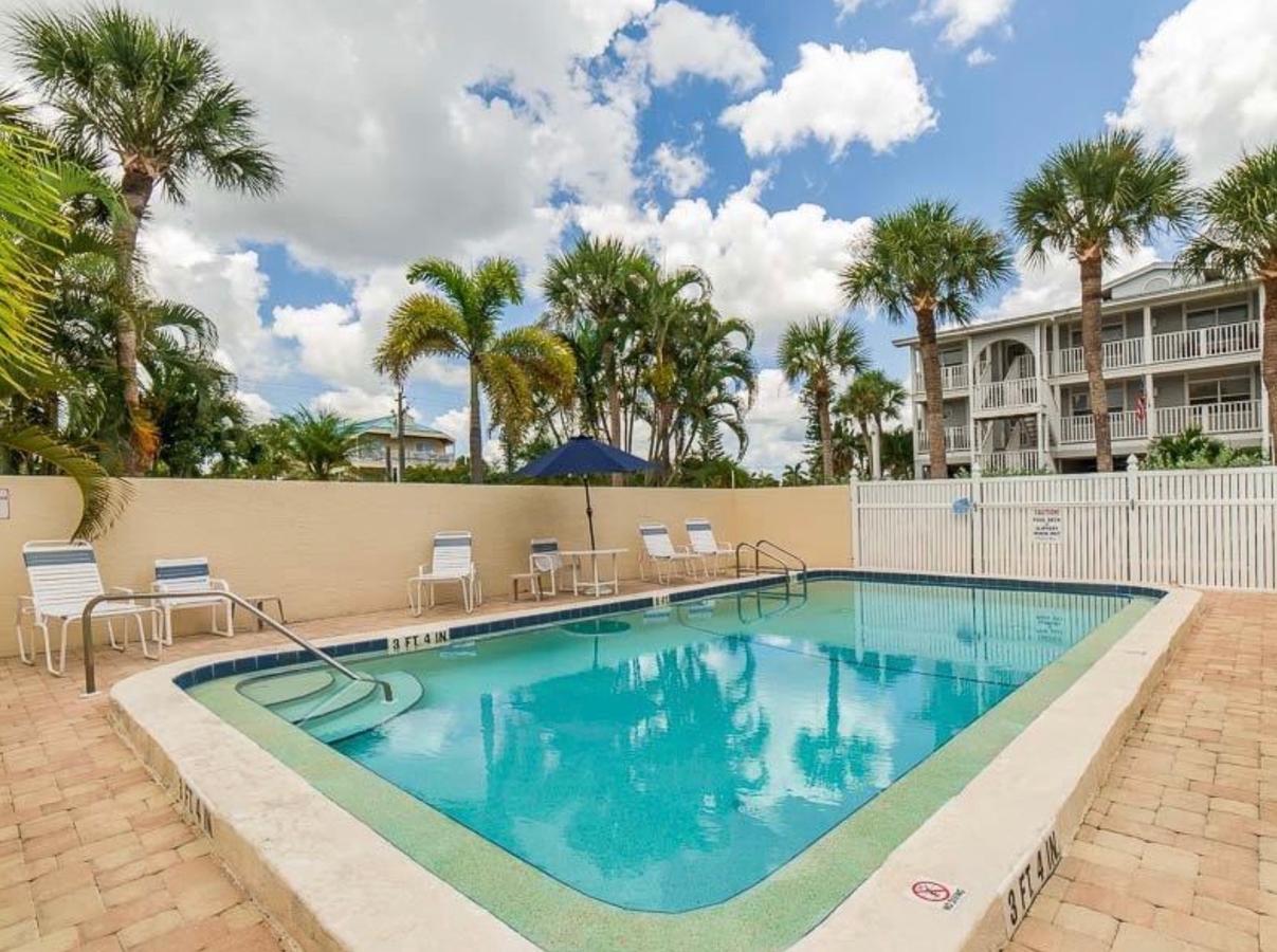 Beautiful Beach Condo On Manasota Key, FL - thumb 15