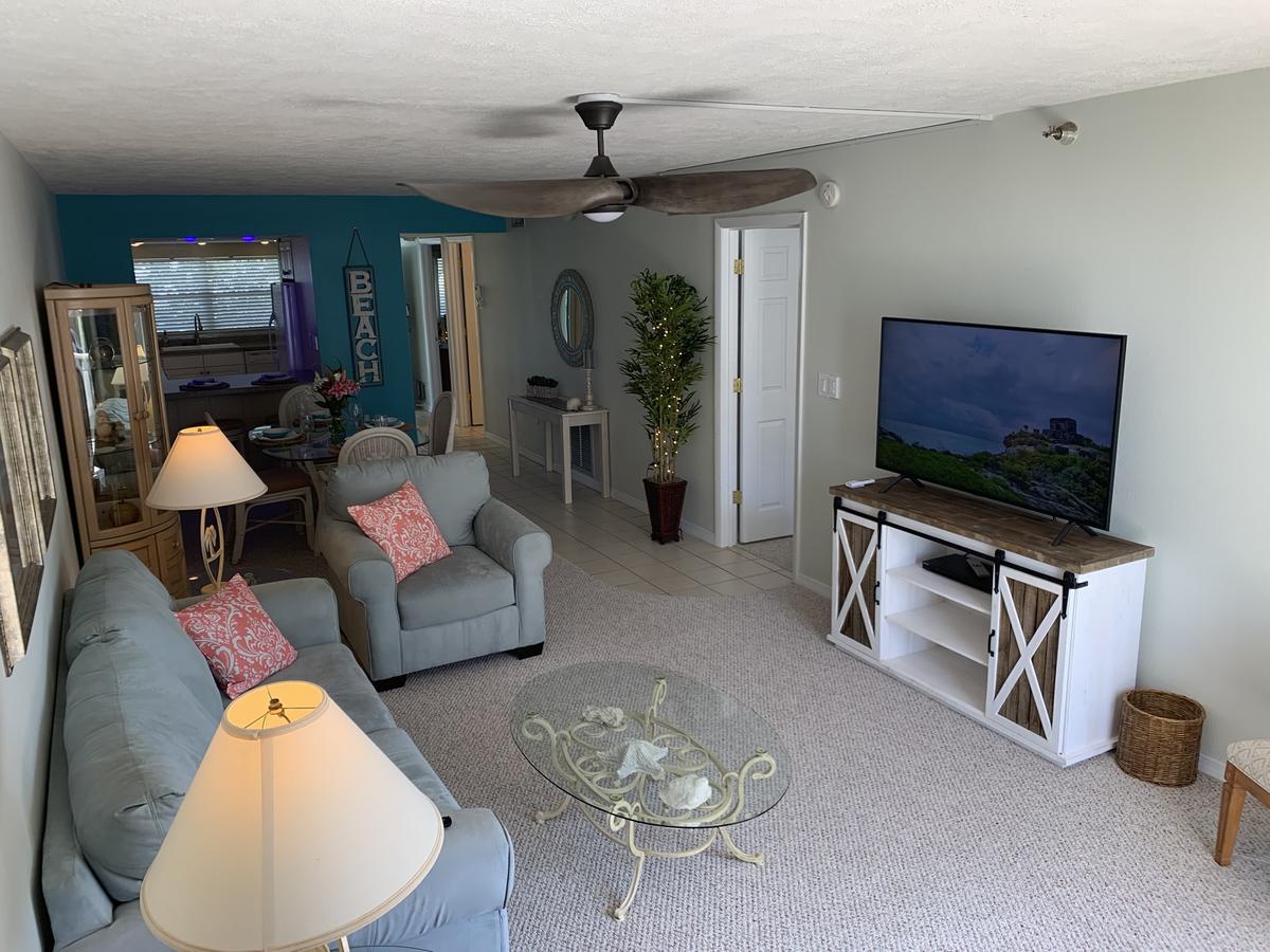 Beautiful Beach Condo On Manasota Key, FL - thumb 9