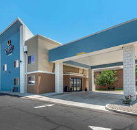 Quality Inn  Suites Evansville Downtown - Hotels Find