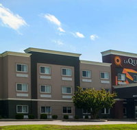 La Quinta Inn  Suites Evansville - Hotels Find