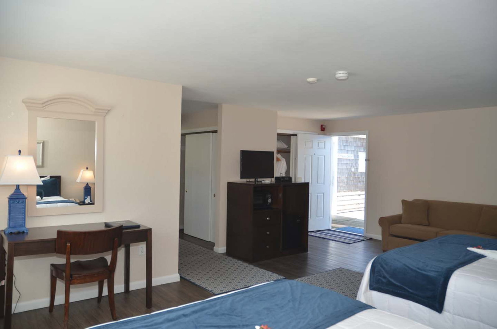 The Beachside At Nantucket - thumb 3