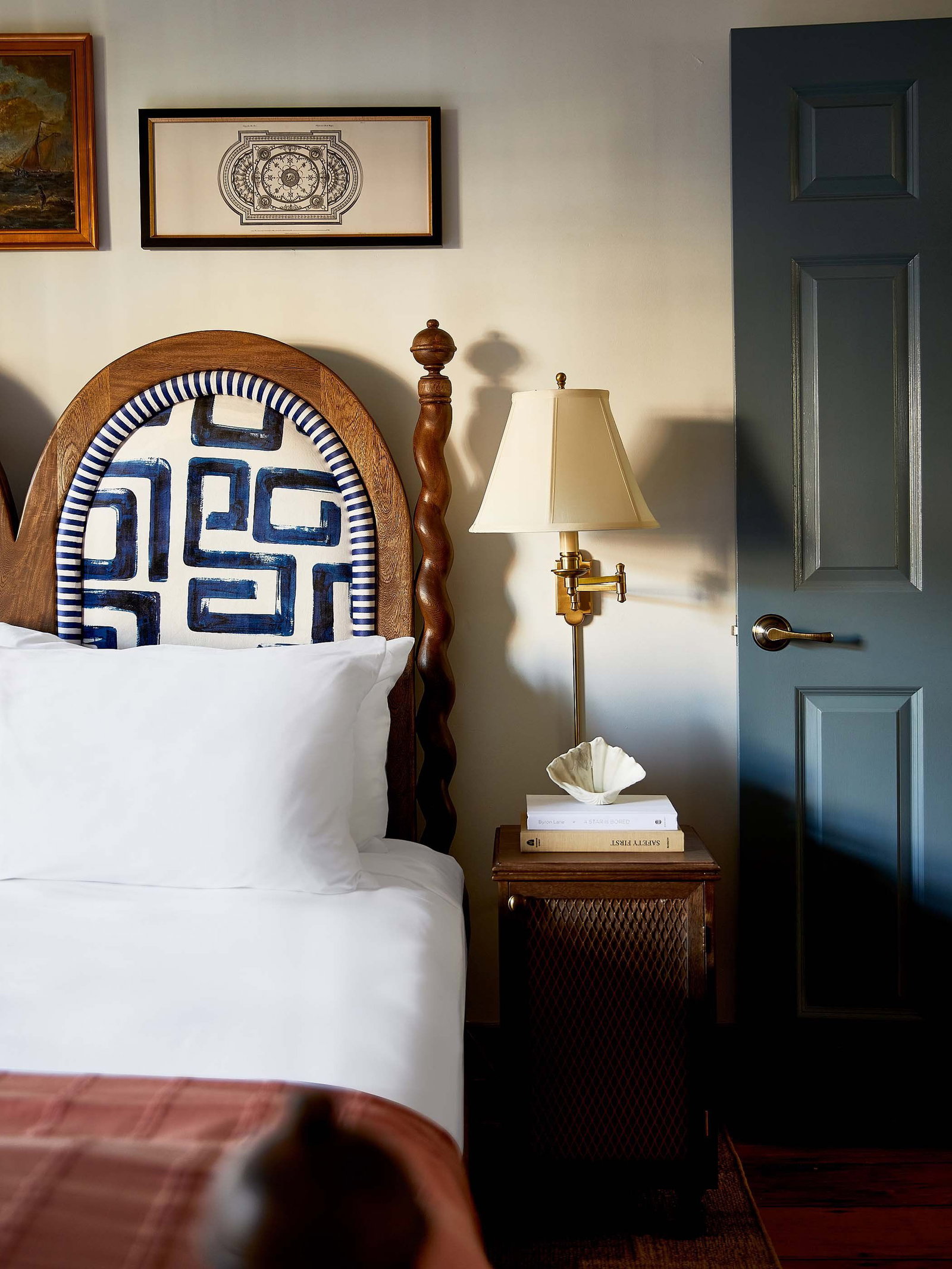 The Blue Iris - thumb 8