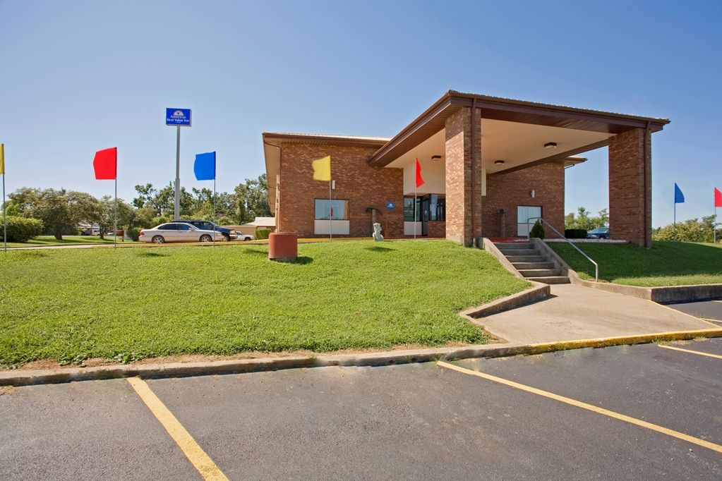 Americas Best Value Inn - thumb 0