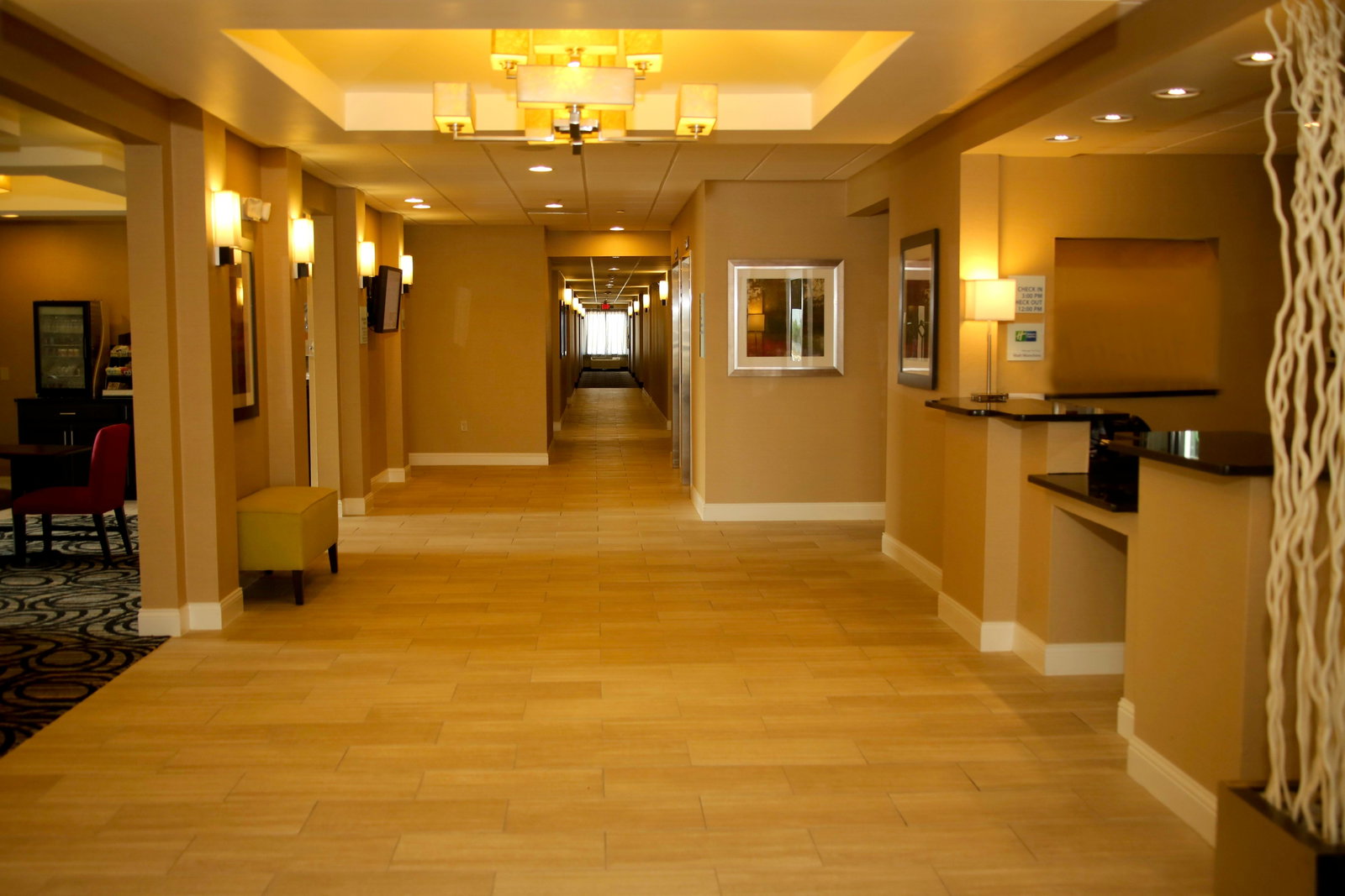 Holiday Inn Express Suites Marion - thumb 4