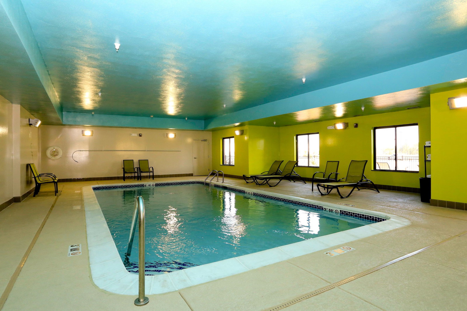 Holiday Inn Express Suites Marion - thumb 9