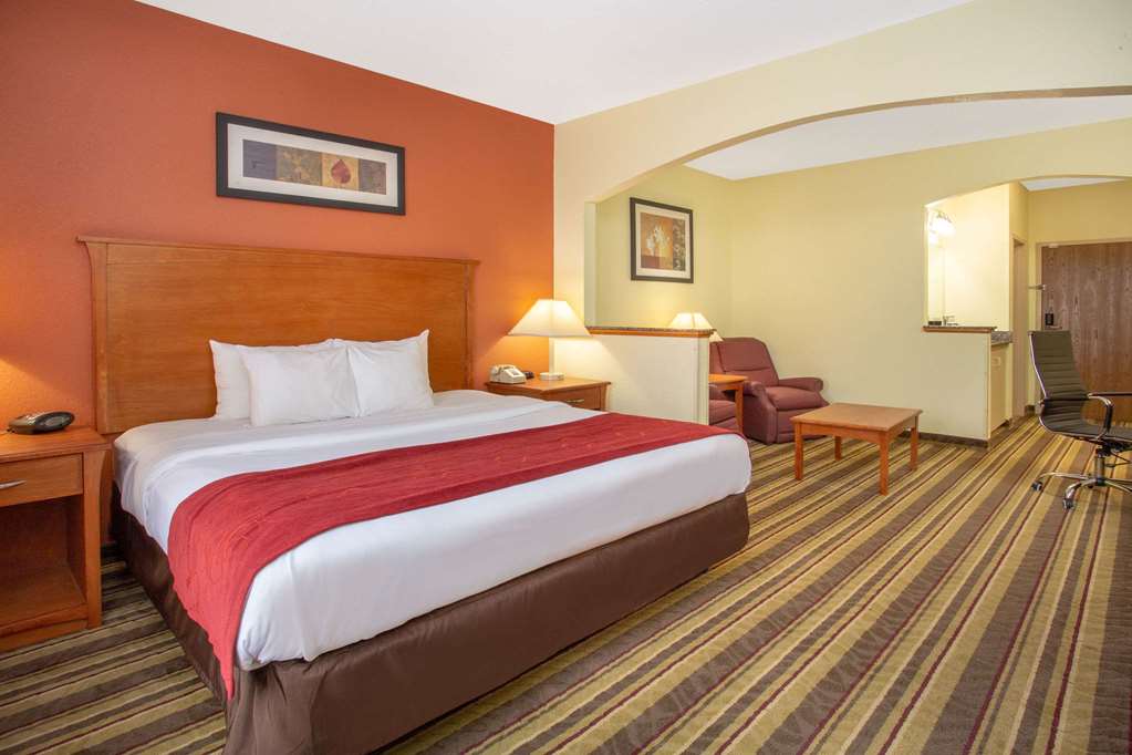 Baymont Inn & Suites Marion - thumb 9