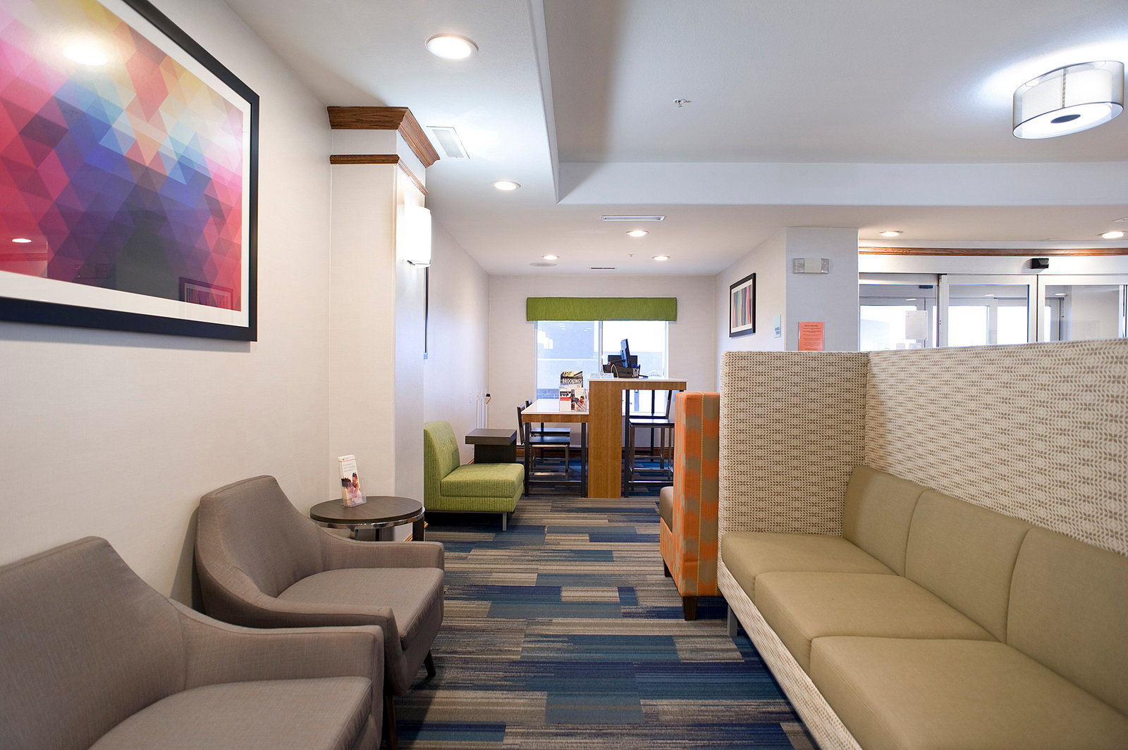 Holiday Inn Express Hotel & Suites - thumb 4