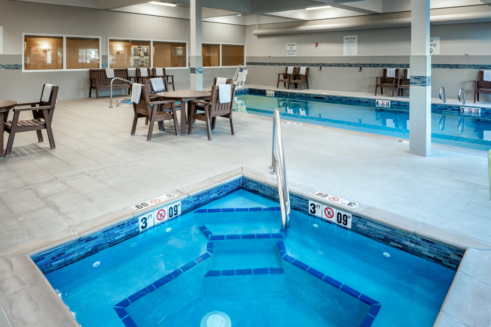 Holiday Inn Express Hotel & Suites - thumb 6