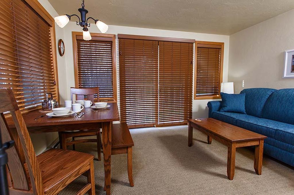 Waterbury Inn - thumb 2