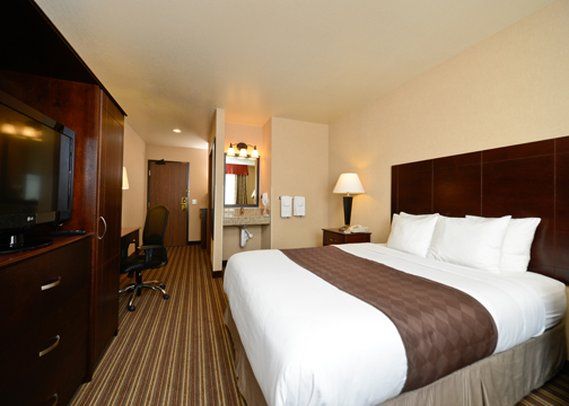 Yellowstone West Gate Hotel - thumb 3