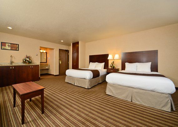 Yellowstone West Gate Hotel - thumb 8