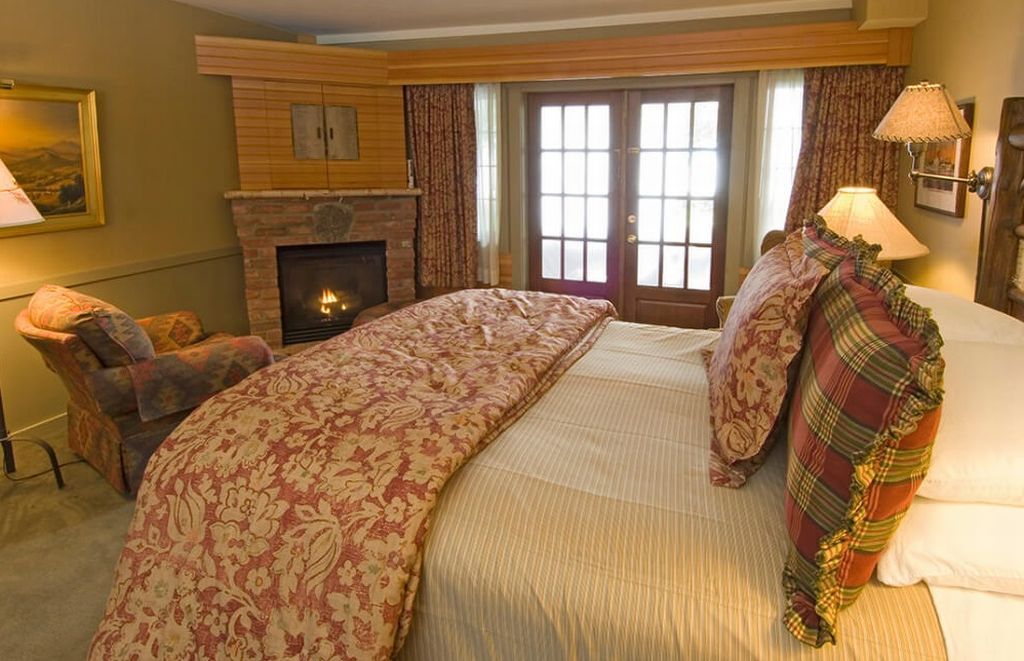 Church Landing At Mill Falls - thumb 2