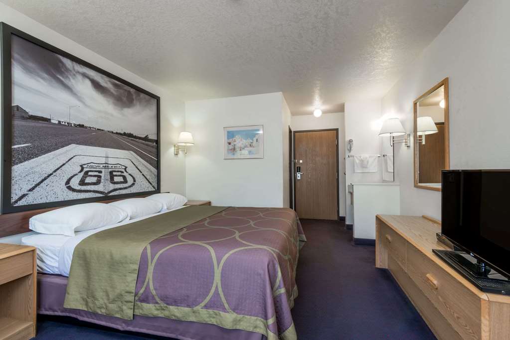 Super 8 Bernalillo - thumb 6
