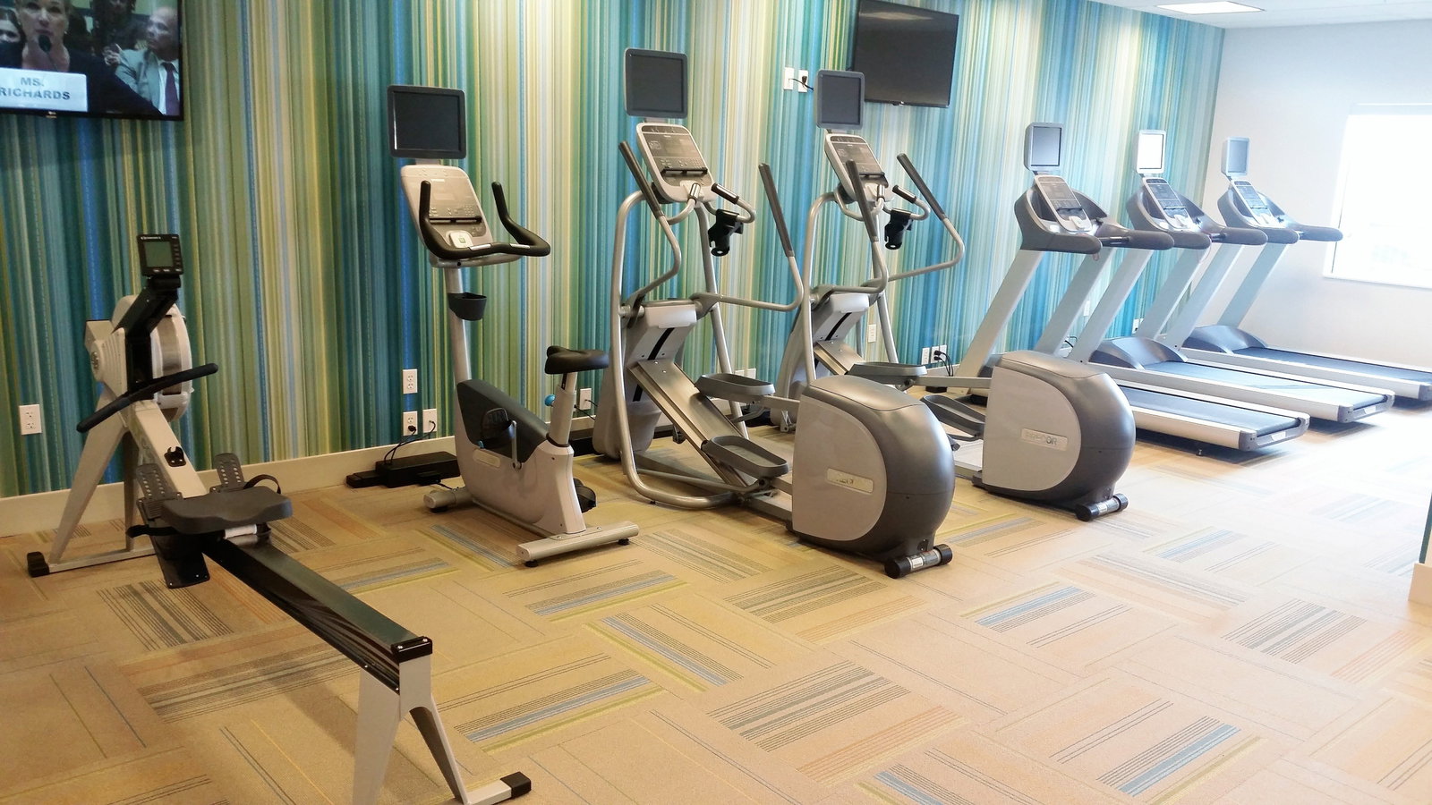 Holiday Inn Express & Suites Pahrump - thumb 18