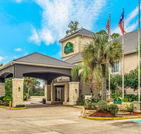 La Quinta Inn  Suites Kingwood - Hotels Find