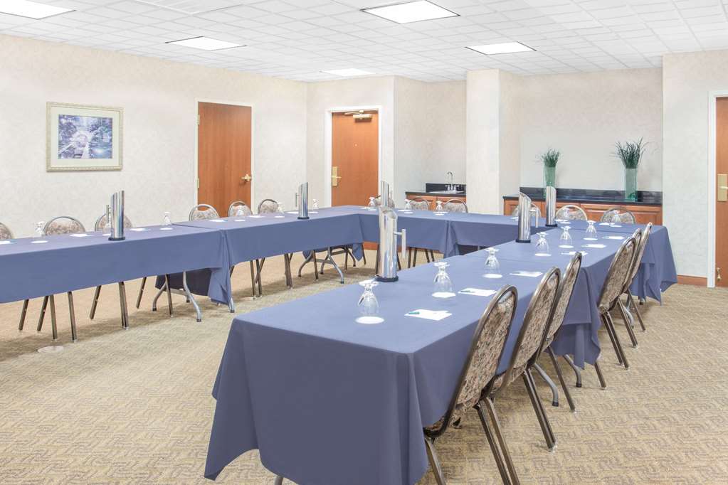 Wingate By Wyndham Green Bay/Airport - thumb 10