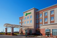 Aurora Il Hotels Find
