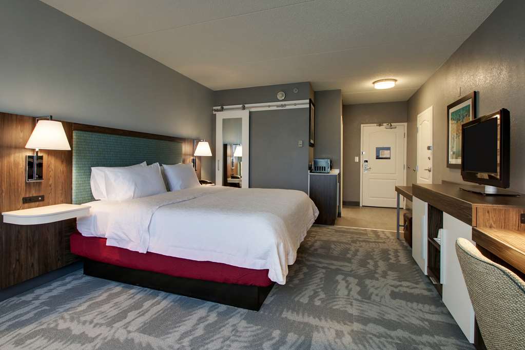 Hampton Inn & Suites Aurora - thumb 16