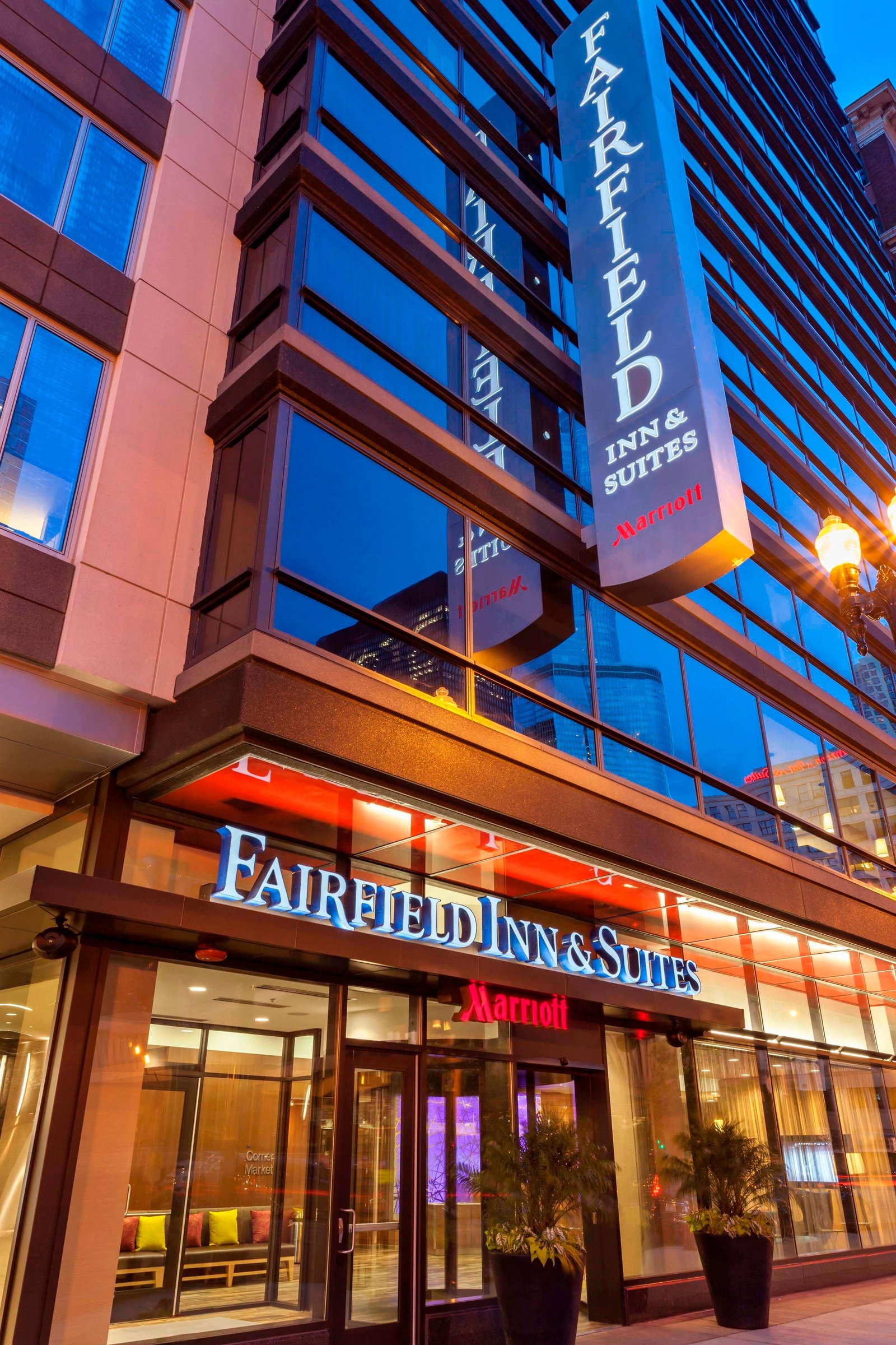 Fairfield Inn & Stes Dwntown/River North - thumb 0