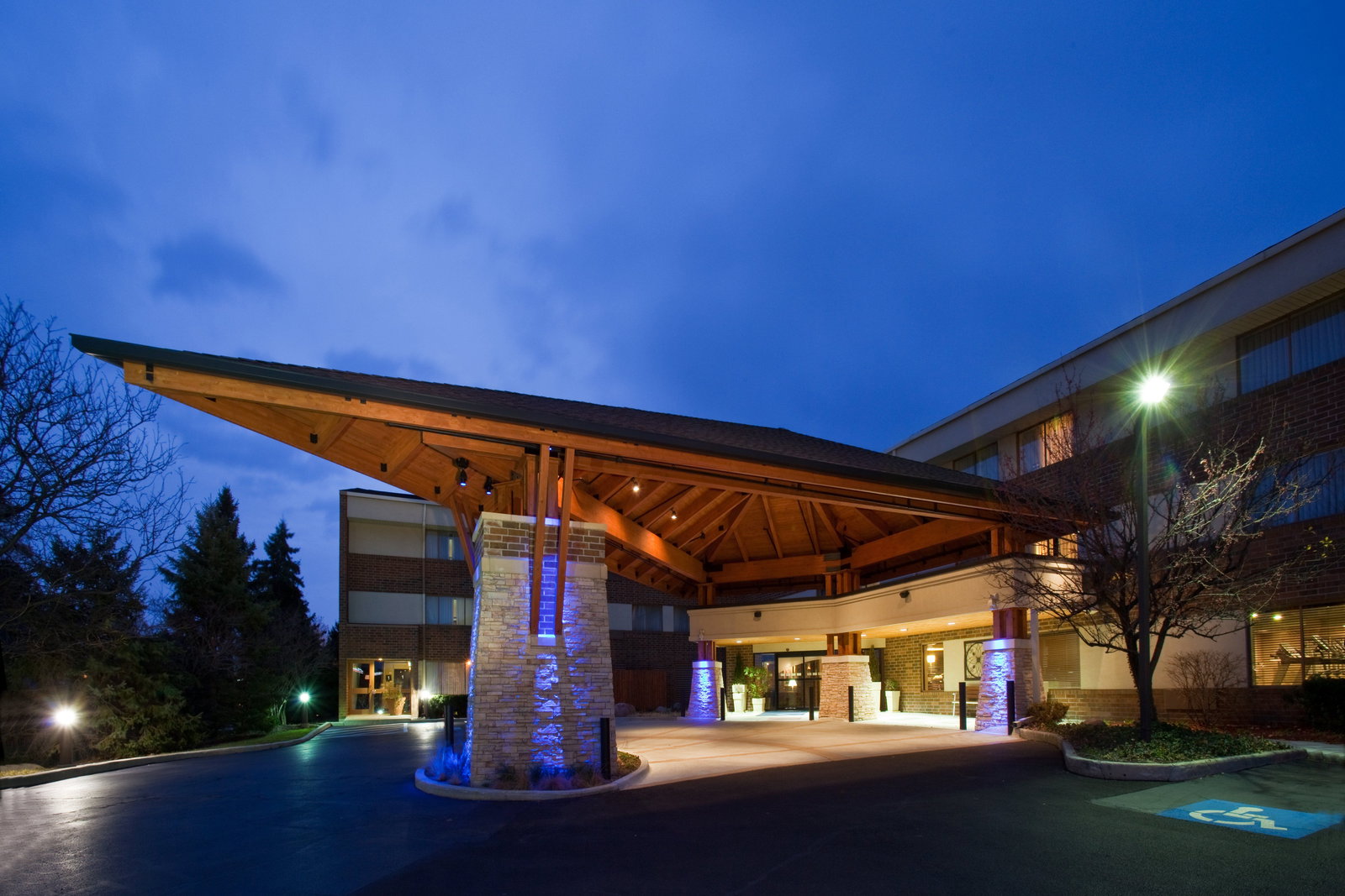 Holiday Inn Express Downers Grove - thumb 0