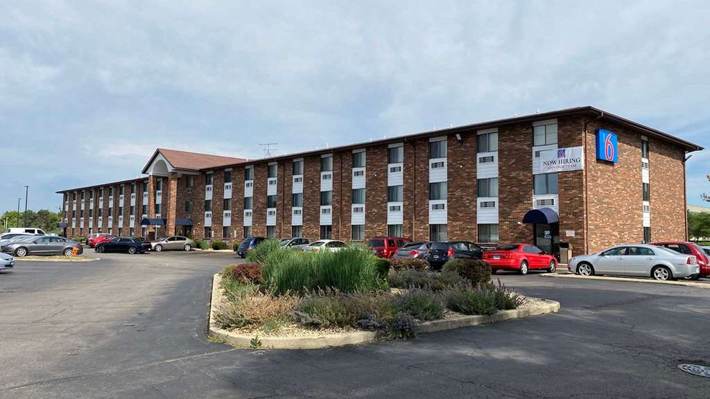 Motel 6 Naperville - thumb 1