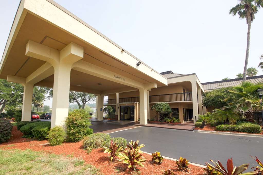 Quality Inn - thumb 1