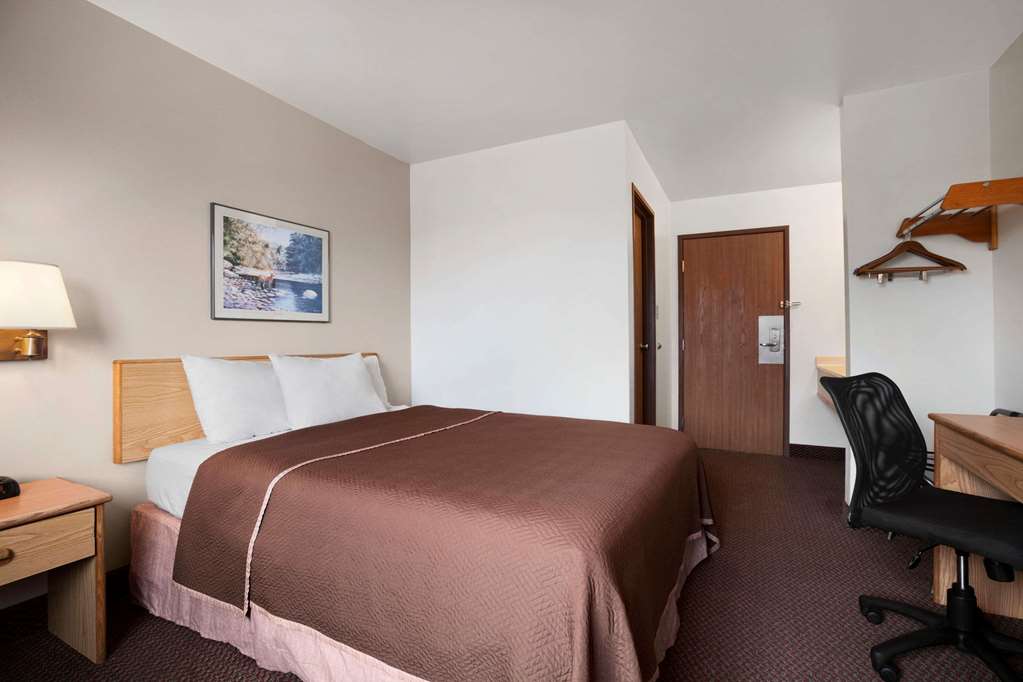 Travelodge Elko - thumb 13