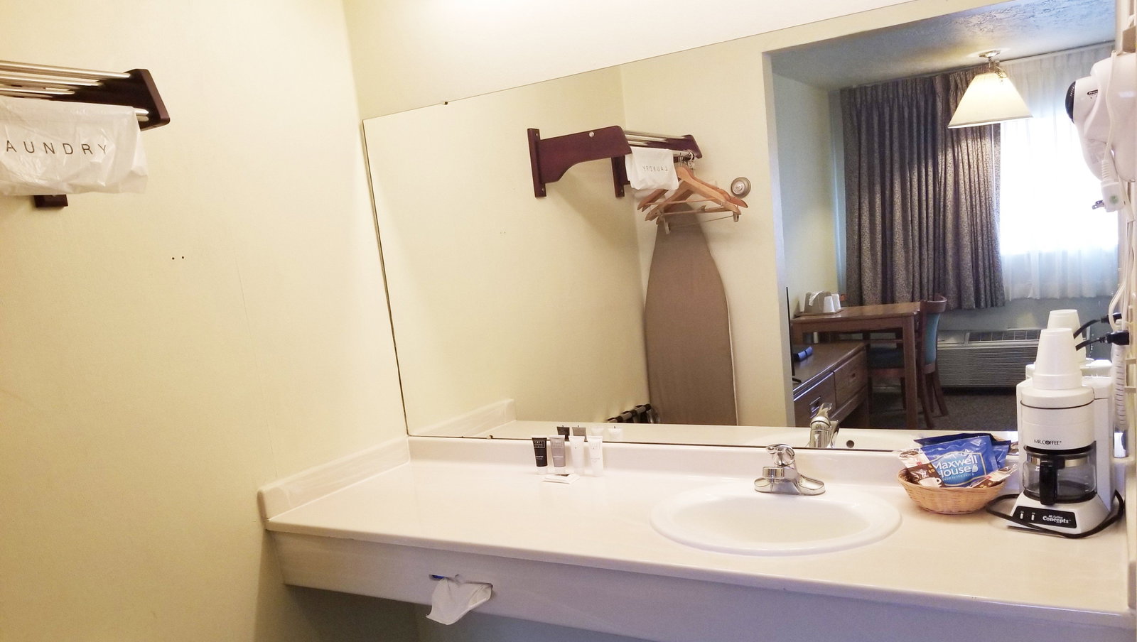 Magnuson Hotel Ely - thumb 10