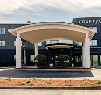 Courtyard by Marriott Brunswick - Hotels Find