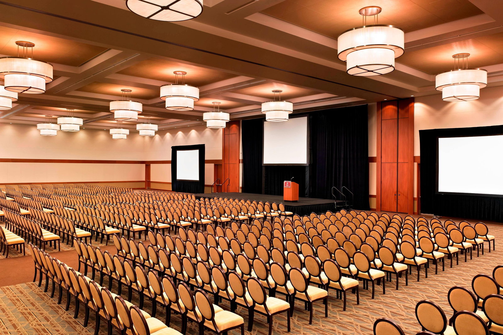 Sheraton Fairplex Hotel & Conference Ctr - thumb 6