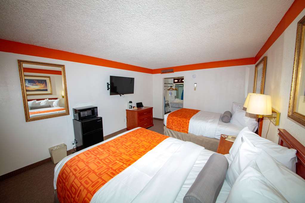 Howard Johnson By Wyndham Gallup - thumb 4