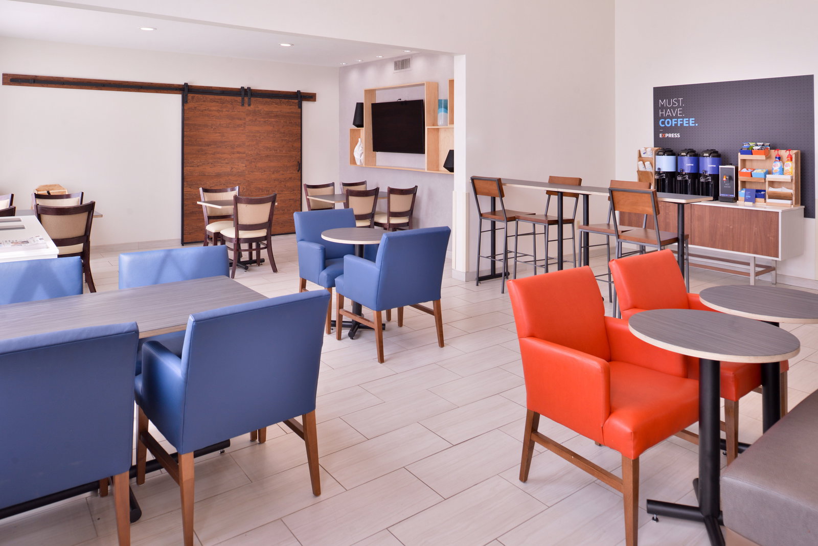 Holiday Inn Express - thumb 10