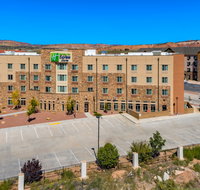 Holiday Inn Express And Suite East - Hotels Find