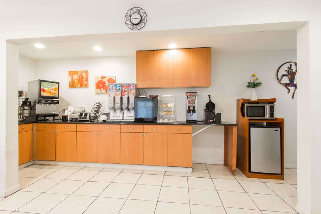 Knights Inn & Suites Gallup - thumb 12