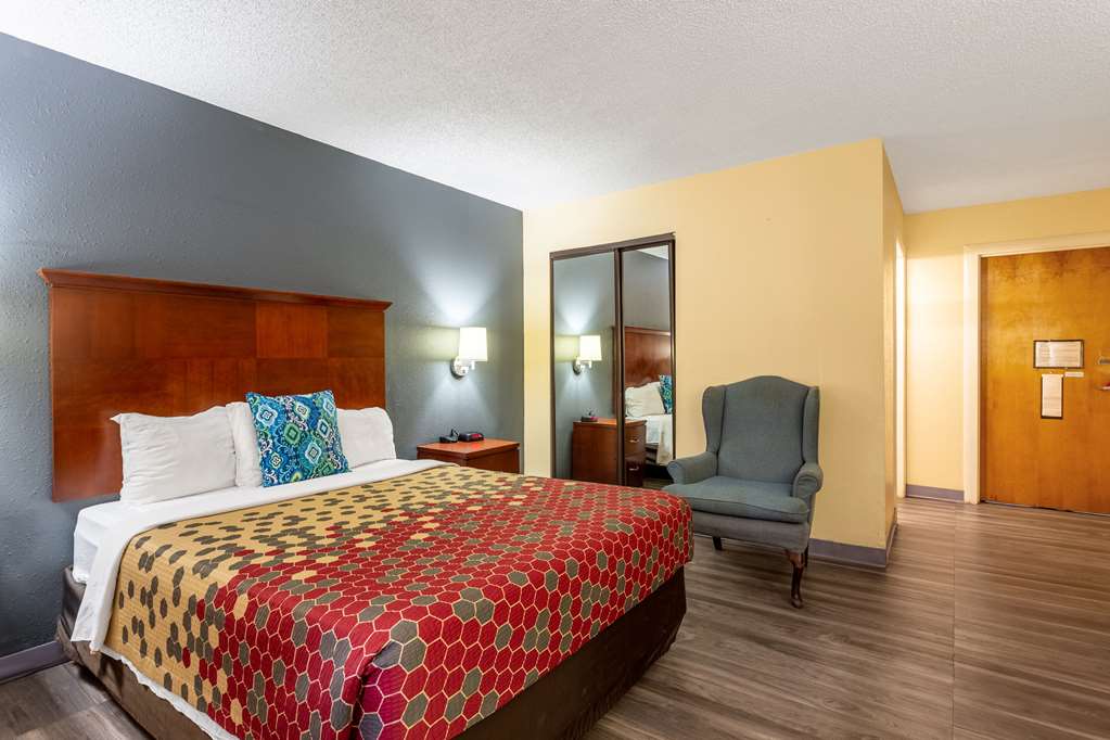 Econo Lodge - thumb 6