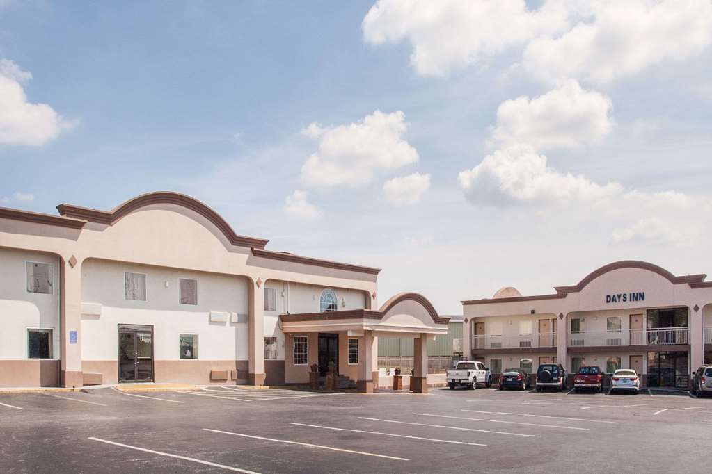 Days Inn Aberdeen - thumb 1