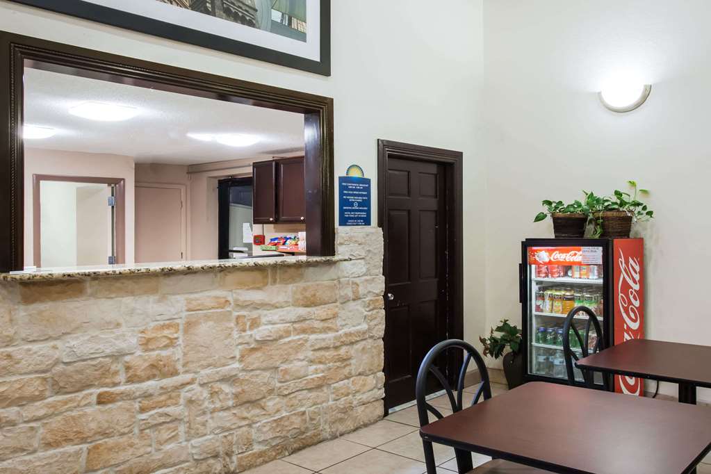 Days Inn Aberdeen - thumb 2