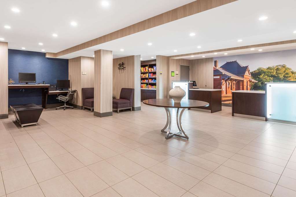 La Quinta Inn & Suites Aberdeen-APG - thumb 5