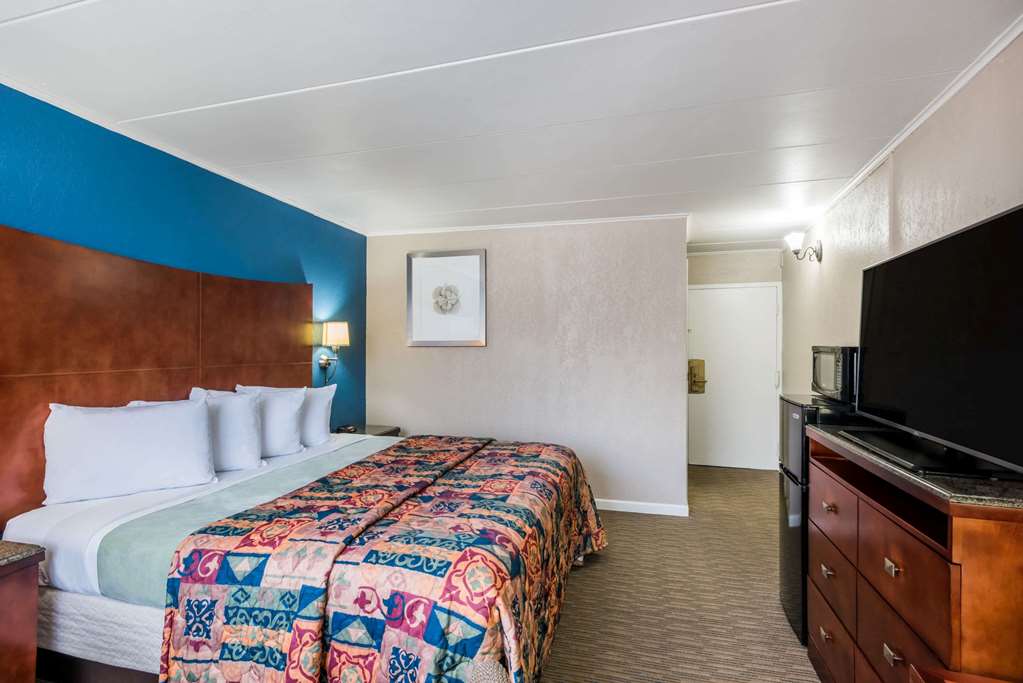 Travelodge Hotel Aberdeen - thumb 9