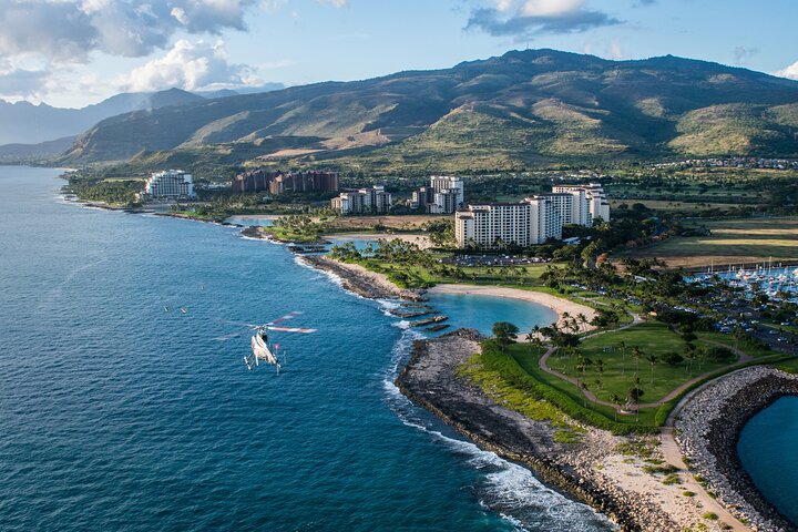 Kapolei: Doors-Off Waterfall & Valley Explorer Helicopter Tour - thumb 3
