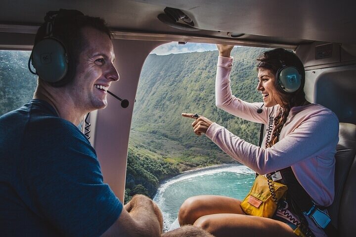 Kapolei: Doors-Off Waterfall & Valley Explorer Helicopter Tour - thumb 4