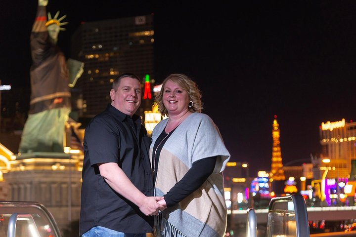 1 Hour Private Limo Photo Tour - thumb 5