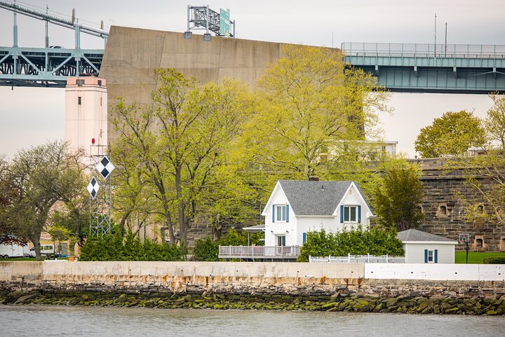 Western Long Island Sound Lighthouse, Cider, Fall Foliage Cruise - WFM Queens - thumb 0